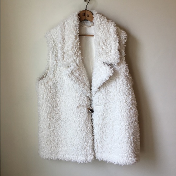 Soft Surroundings Jackets & Blazers - Soft Surroundings Curly Sherpa Vest